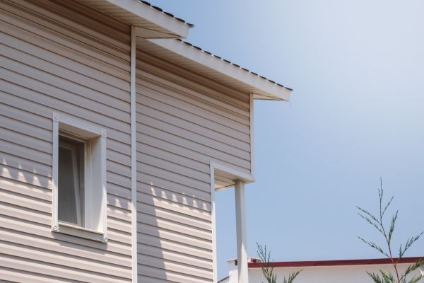 Cost of Vinyl Siding Hole Repair in Gig Harbor